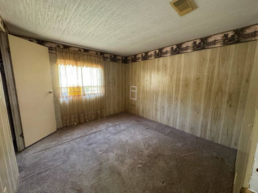 32 Ee Street a Lakeland, FL Mobile or Manufactured Home for Sale